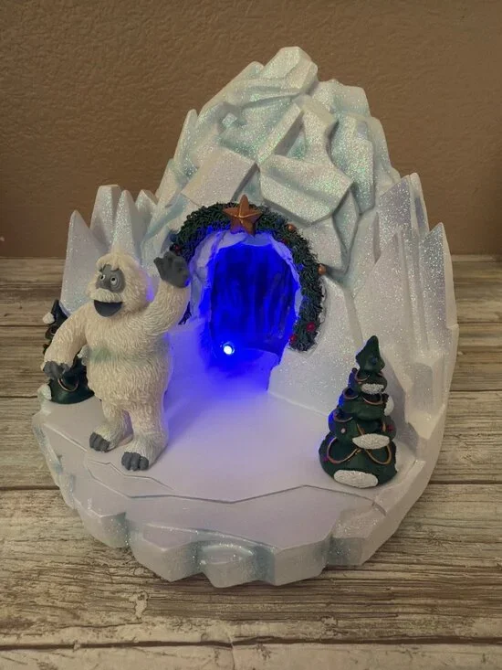 Hawthorne Village Rudolph's Town Abominable Snowman Christmas at Bumble's NEW - Picture 3 of 16